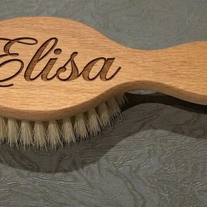 Babybürste aus Holz mit Namen